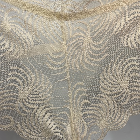 Cream Lace Underwear - Picture 9 of 9